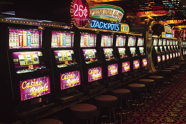 Sweet Bonanza slot grid showing candy symbols and cascade mechanics